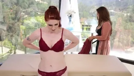 All Girl Massage: Peaches and Cream Sensations