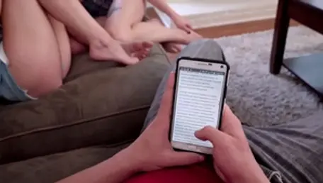 StepSiblingsCaught - POV orgasm in company with Haley Reed