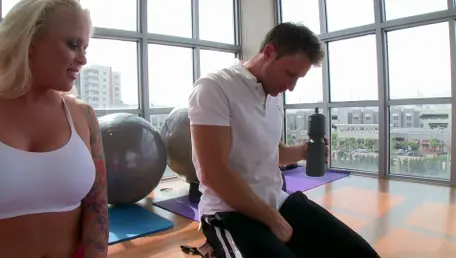 Brazzers: Gym Seduction